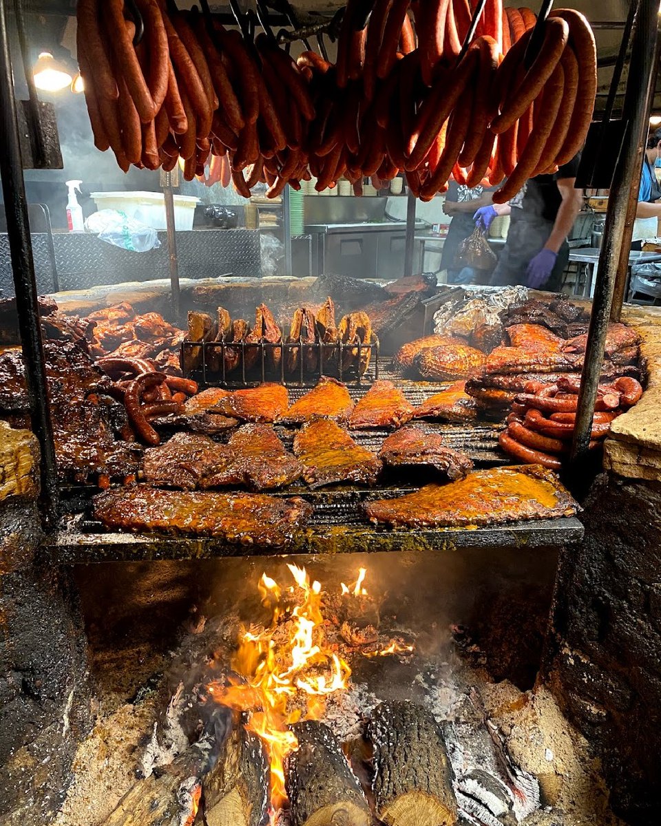 SaltLickBBQ's tweet photo. A beacon for hungry travelers since 1967. When's the last time you visited the pit? https://t.co/PBJuFjdXg3