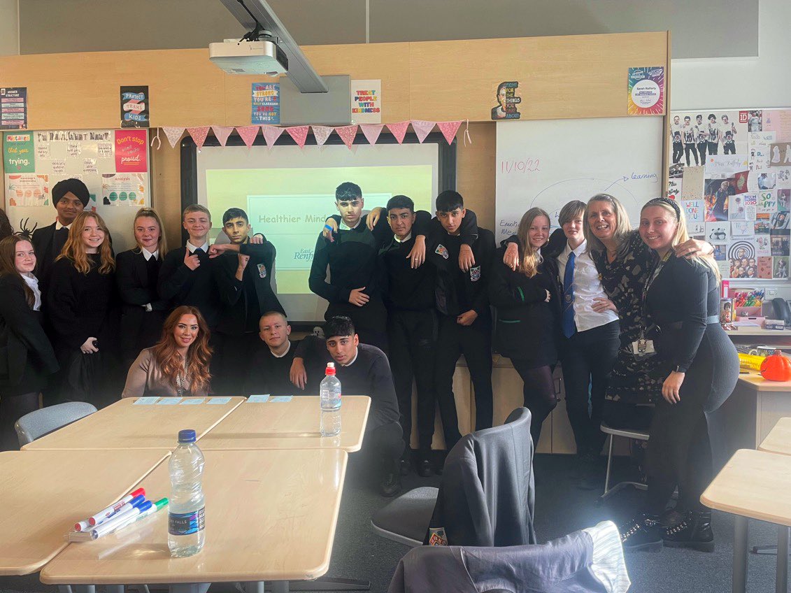 Miss_Macaulay's tweet photo. Healthier Mind Champion training this afternoon with our fantastic pupils. Amazing work everyone โญ๏ธ๐ง #healthierminds @EastwoodHighERC https://t.co/pHEDnFoupF