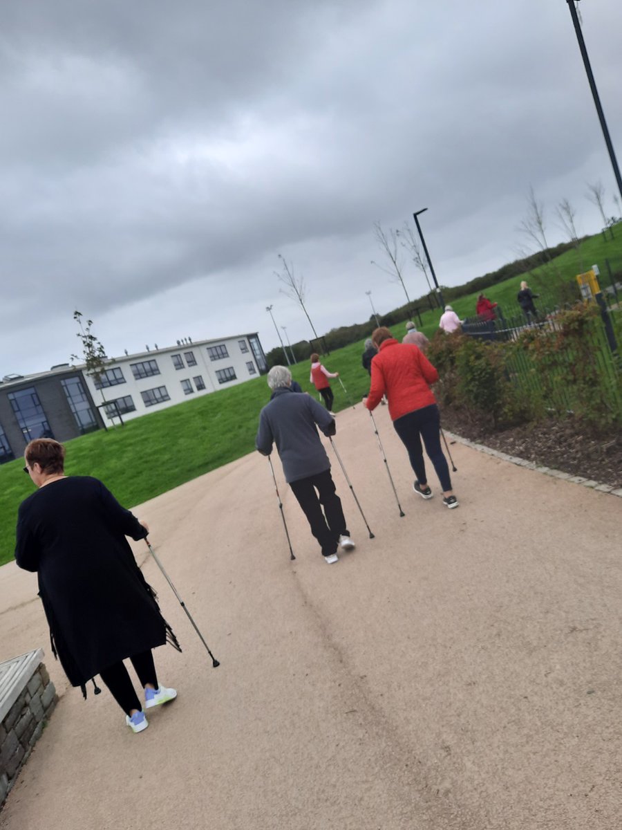 SportActiveWex's tweet image. Four week Activator programme kicked off today in #MinRyanPark. Well done to the 10 participants and we look forward to seeing you all again next week. 

#ActivatorPole #BeActve #HealthyWexford
