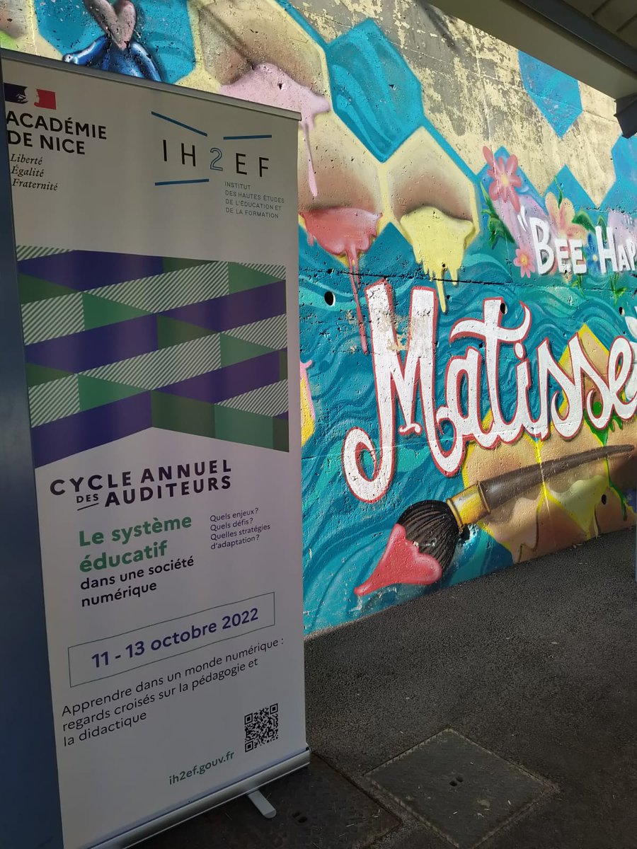 nicdurupt's tweet photo. Le 🏫 Matisse de @AcademieNice ouvre ses classes aux #auditeurs du #cycle de l'@Ih2ef. Les enseignants analysent leurs pratiques. La direction apporte la vision pilotage. Une complémentarité de point de vue pour construire la réflexion sur le numérique dans le système éducatif. https://t.co/6JxMDgrhm7