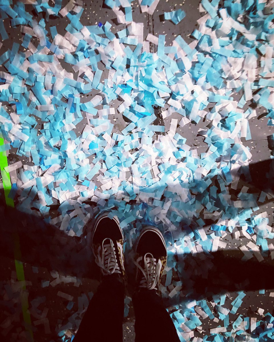 jenny_upunkt's tweet photo. Show 1 is over but the memories will last forever 🥹 @backstreetboys #createyourownmemories @kevinrichardson @nickcarter @howied @aj_mclean @brian_littrell #DNAWorldTour #DNAWorldTour2022 #dnacircle #BackstreetBoys #bsb #dna #fangirl ##ktbspa https://t.co/o2QdojgQIC