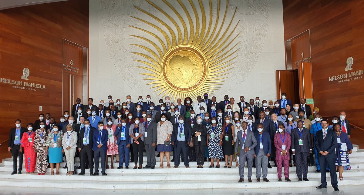 AfricaCDC's tweet photo. High Level Meeting on Community Health in Africa, 11-13 Oct 2022, Addis Ababa.
Professor Diana N. Nsubuga @NsubugaDiana, @TIPGlobalHealth presenting the community health landscape in Africa with a focus of 42 Countries on the continent.
#NewPublicHealthOrder #AfricaResponds #CHWs https://t.co/wEQ5DUtEHW