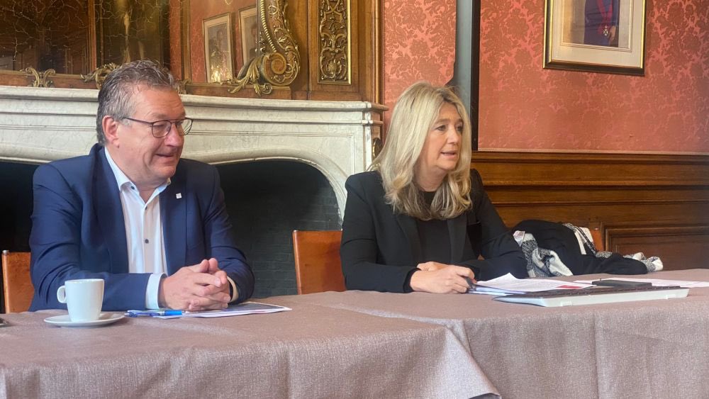 Brugge past begroting aan door inflatie en hoge energiekosten | FocusWtv focus-wtv.be/nieuws/brugge-…