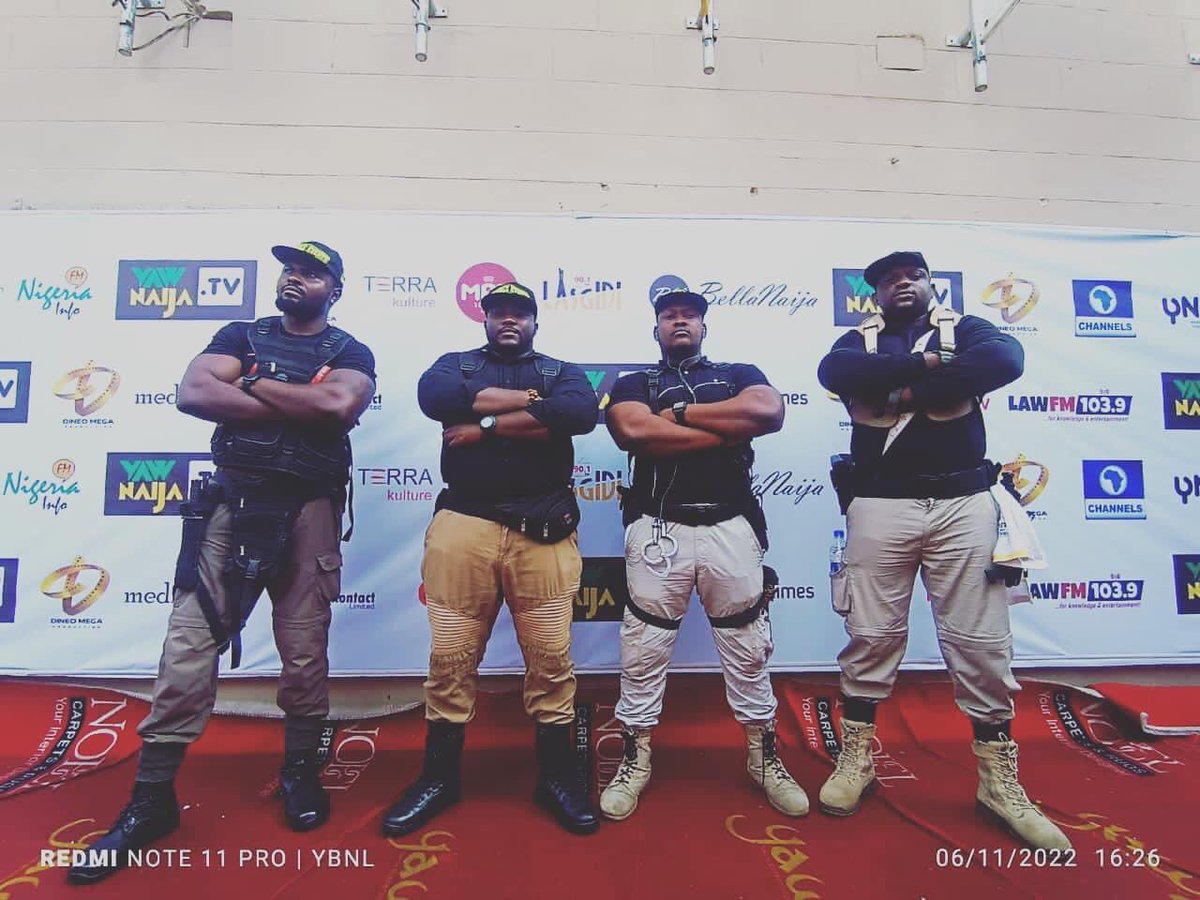 CaptainTrigger_'s tweet photo. @TalentedFBG Bring Event Jobs 🙏

Bouncers available for all types of occasions https://t.co/QREeUwPoOm
