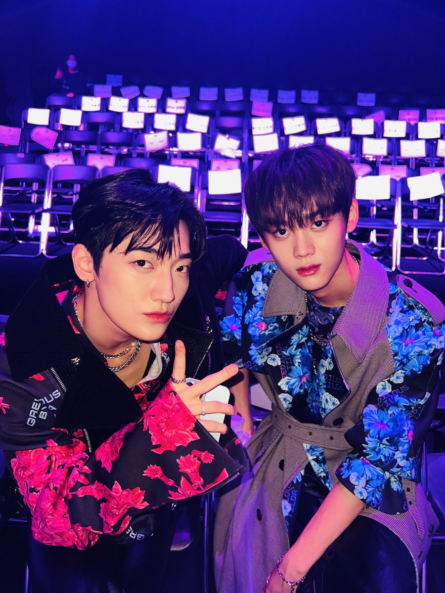 폼폼➰ tweet media