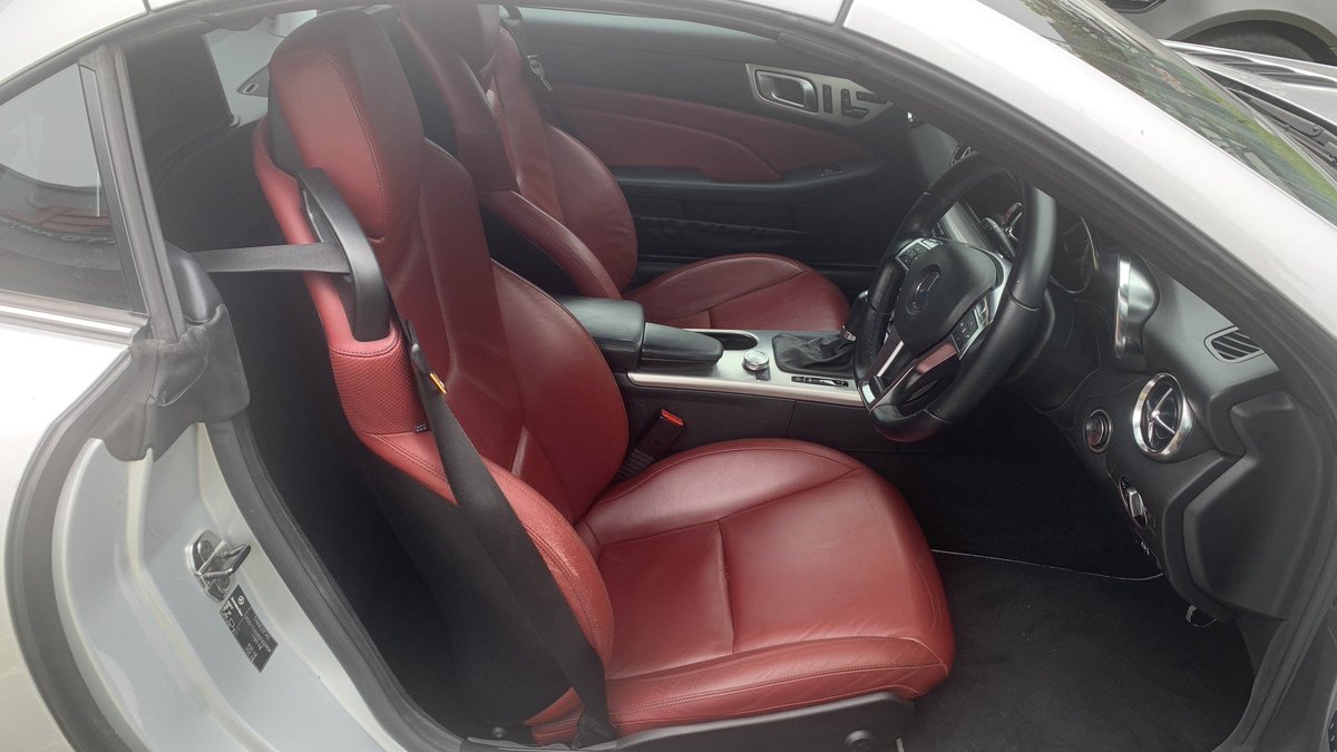 propelauto's tweet photo. Well Maintained R172 SLK200 M271 car parts available at #PropelAuto 

Red Interior Cushions | Nice Pair of Headlamps &amp; Taillamps | Glass roof | SportRims 

Ping us &amp; Grab before it's gone🤗🚘👇 

#W172 #SLK #Sunroof #GenuineParts #Singapore #Mercedes #Carparts #Ping #GrabFast https://t.co/hFT1wCXWbk