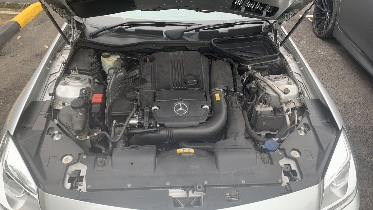 propelauto's tweet photo. Well Maintained R172 SLK200 M271 car parts available at #PropelAuto 

Red Interior Cushions | Nice Pair of Headlamps &amp; Taillamps | Glass roof | SportRims 

Ping us &amp; Grab before it's gone🤗🚘👇 

#W172 #SLK #Sunroof #GenuineParts #Singapore #Mercedes #Carparts #Ping #GrabFast https://t.co/hFT1wCXWbk