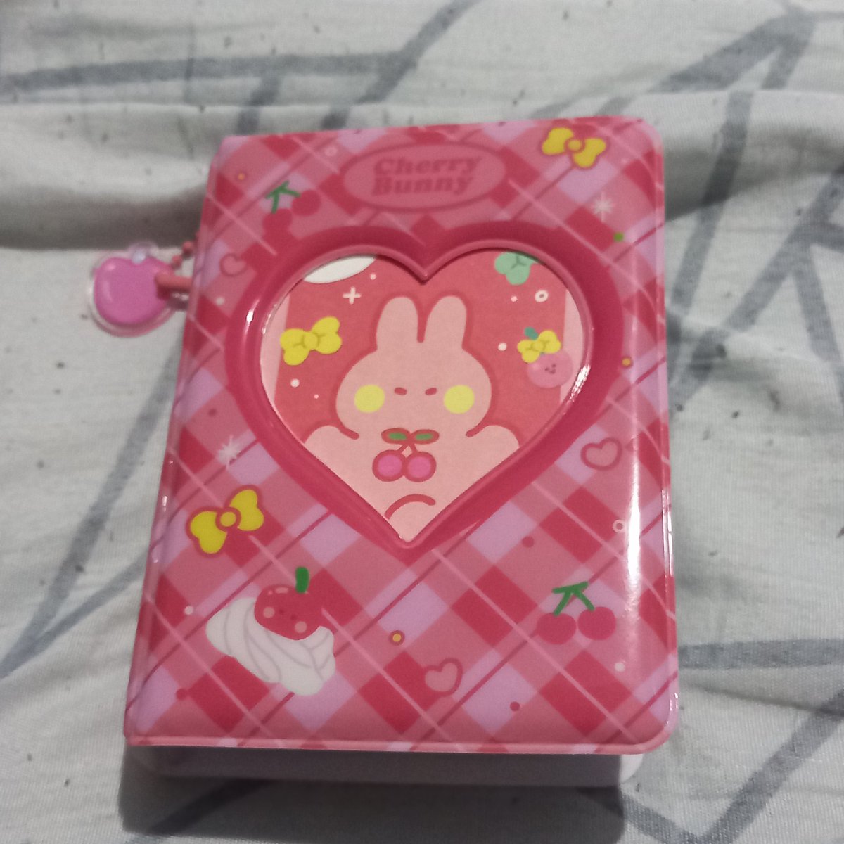 ryuuhaulz's tweet photo. Hello @Jenanashake11!! Tysm for trading with me! The collbook arrived safely^^ finally found a home for my bentables~ til next time! 
#ryusmails #jenanaproofs11 https://t.co/aZ7UmFhxIJ