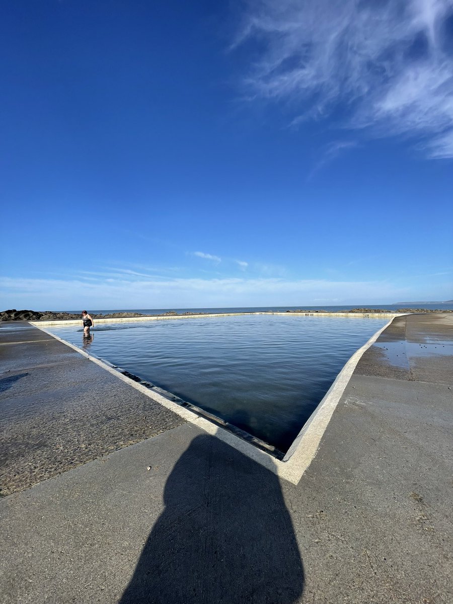 Stunning morning in #westeardho #outdoorpool #risefierce #Devon #this_devon #blueskythinking