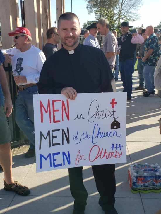 trentloos's tweet photo. Huge Thank You to all who made the #ManMarch Mandan a tremendous experience. Be Watchful, Stay firm in your Faith. Go Forth. https://t.co/ZMhbXj8HpI