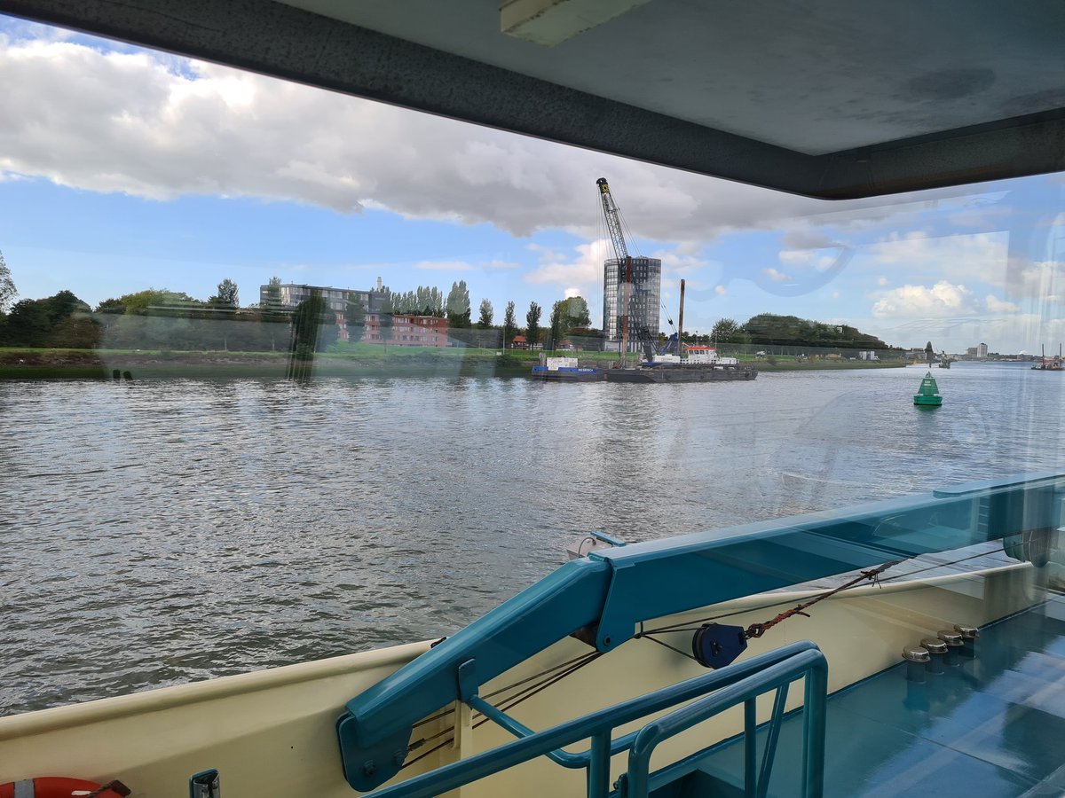 JohnnySchapers's tweet photo. oude steiger weg voor een mooi autosteiger in de eemhaven??
heel dringend nodig !!!!
@HavenRotterdam @De_Havenmeester @KBN_tweets https://t.co/CTdTRwpfM0