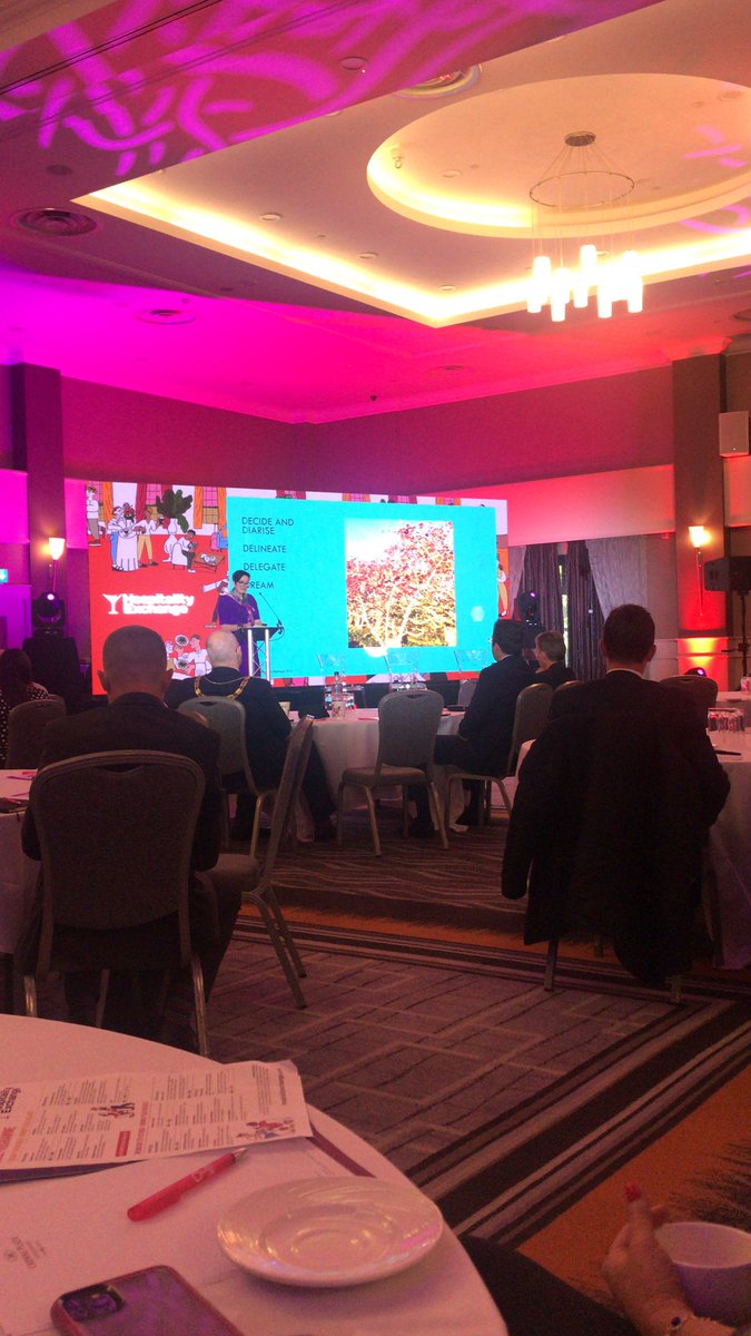 Thought provoking presentation from Davina Saint on finding a #WorkLifeBalance <a href="/NIHF/">NIHF</a> <a href="/HospitalityExch/">Hospitality Exchange</a> 👏#HE22 #HX22