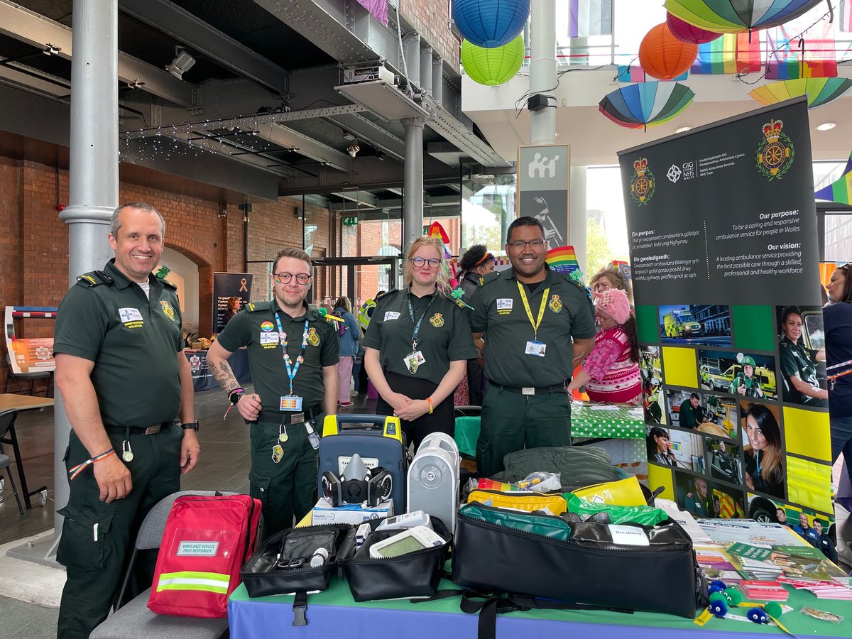 JonCfr's tweet photo. We have an exciting opportunity to join the @WelshAmbulance as a Volunteer Community First Responder (CFR).  Get in contact if you would like to learn more. 
https://t.co/RFkuJ9OxMd...
https://t.co/oVIEqmbrBC... https://t.co/oXTl8BRGsn