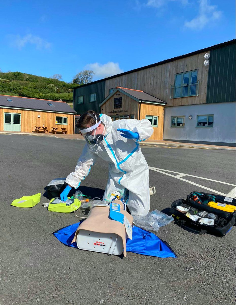 JonCfr's tweet photo. We have an exciting opportunity to join the @WelshAmbulance as a Volunteer Community First Responder (CFR).  Get in contact if you would like to learn more. 
https://t.co/RFkuJ9OxMd...
https://t.co/oVIEqmbrBC... https://t.co/oXTl8BRGsn