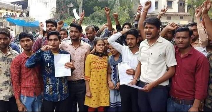 करोड़ों का भ्रष्टाचार।।
लेकिन बजट 2019 मे धोषणा हुई टेक्निकल हेल्पर भर्ती पुरी नहीं।
इस बार मंत्री जी देखीये <a href="/BSBhatiInc/">Bhanwar Singh Bhati</a> 
धोषणा अधुरी।

<a href="/TheUpenYadav/">Upen Yadav (मोदी का परिवार)</a> <a href="/shyamraj08/">Shyam Raj Sharma</a> <a href="/Lalitverma510/">lalit kumar</a> <a href="/ssarveshsharma/">Sarvesh Sharma</a> <a href="/Sandeepbjpkota/">Sandeep Sharma</a> <a href="/News18Rajasthan/">News18 Rajasthan</a> <a href="/DrBDKallaINC/">Dr. Bulaki Das Kalla</a> <a href="/_lokeshsharma/">Lokesh Sharma</a> <a href="/vijaysharmahnd/">Vijay kumar sharma</a>