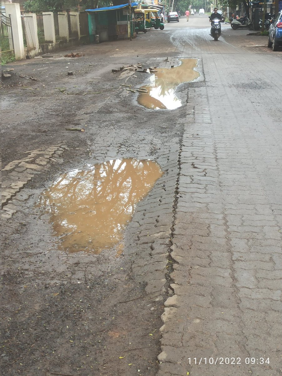 This pever block road is constructed in 2021 Aug later paver removed & road digged by @WaterBelagavi in Oct 21 for 24x7 water supply line 8 days ago the pever were refitted Look at the condition of pevers RD Location RC Nagar 1st stage ground @allaboutbelgaum @Smart_Belagavi