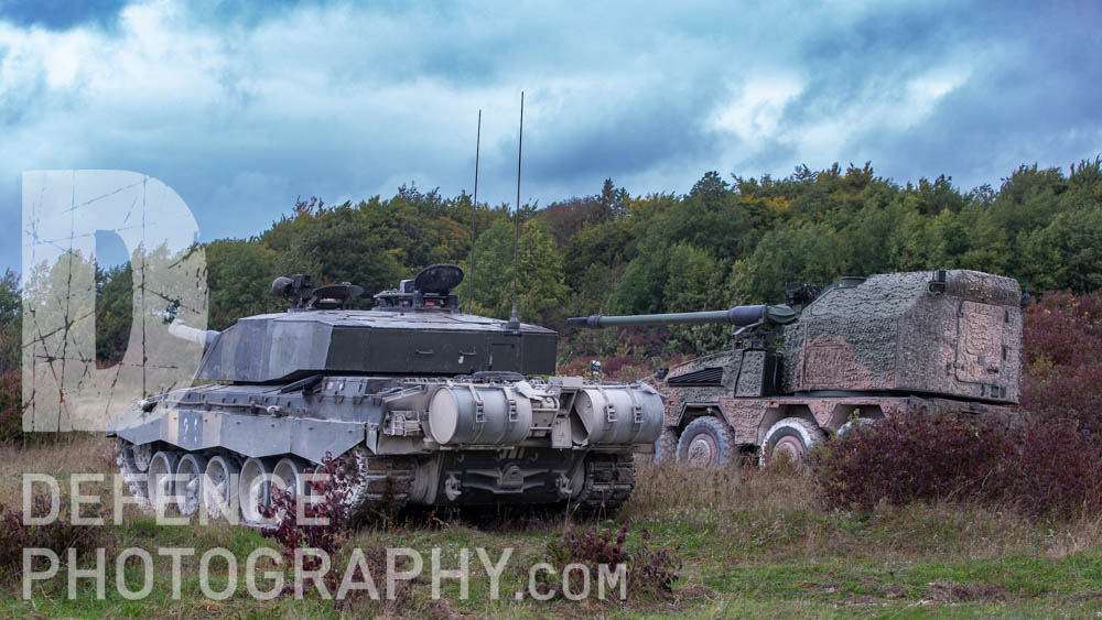 DefencePhoto's tweet photo. We like getting rare shots. #DefencePhotography #DefenceVideo https://t.co/QL1TKfKdoC