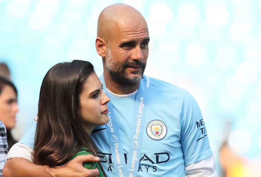 FootbaIIIhub's tweet photo. 🚨 Pep Guardiola's daughter has broke the internet by posting these pictures. 👀😮

Watch here: https://t.co/JF2l21PlaE https://t.co/K37hSTLV4j