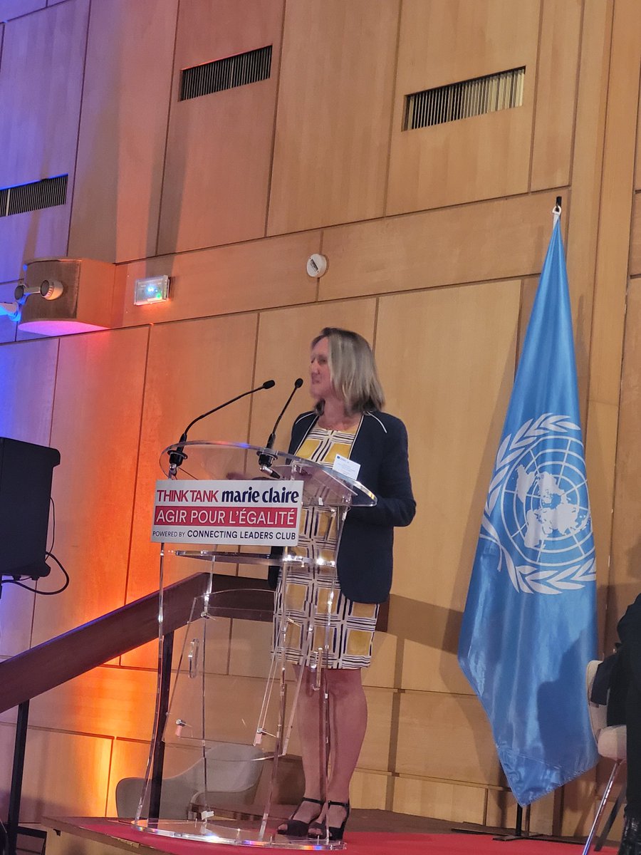 marieclaire_fr's tweet photo. 🎊 Place aux Prix Tech For Women 2022 🎊
🥇 @coguillemin @AXAFrance récompense @Bourdon_Paola fondatrice d'Emagina, une solution qui prépare le périnée des femmes enceintes à l'accouchement. 👌#thinktankmc #agirpoutlegalite @ConnectLeadersC https://t.co/g4npYwfyty