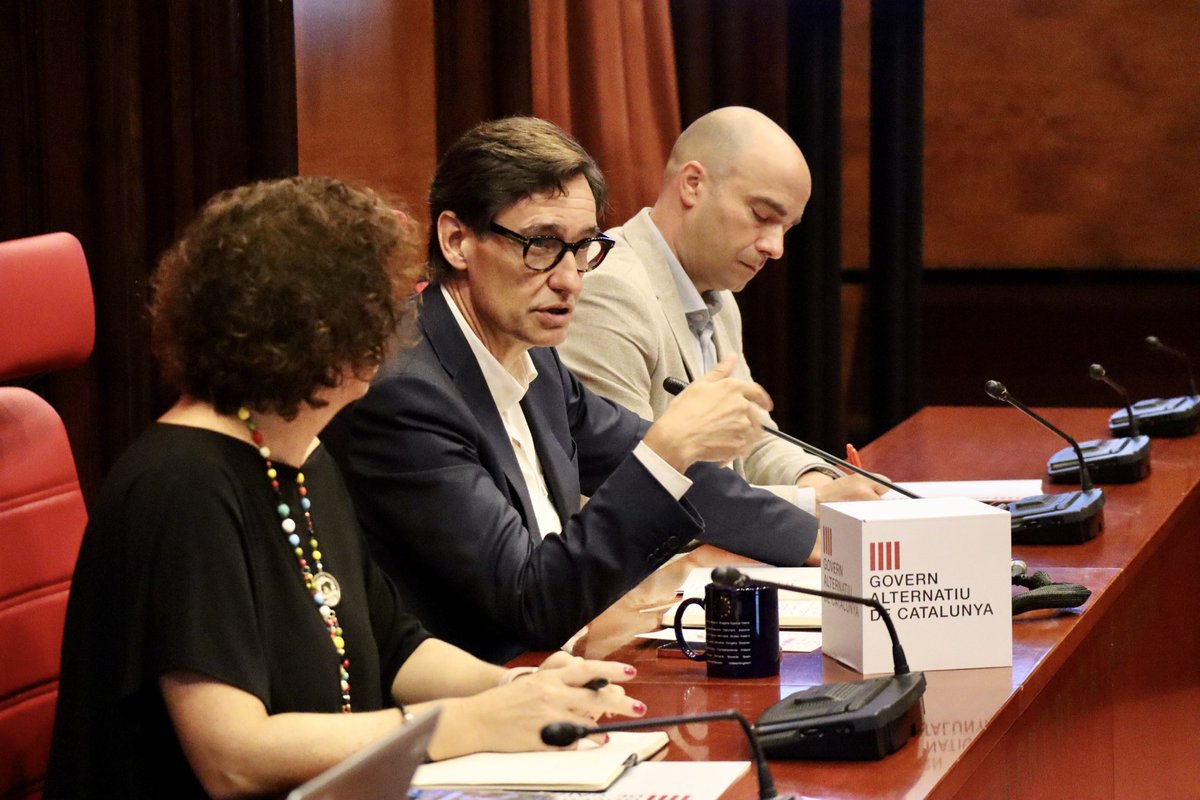 salvadorilla's tweet photo. Els i les @socialistes_cat obrim una ronda de contactes extensa amb agents socials, sindicats, patronals i representants territorials. En un moment com aquest, hem de donar certeses i oferir solucions als problemes de tots els catalans i catalanes. És moment d’escoltar tothom. https://t.co/EjFmXn5dgJ