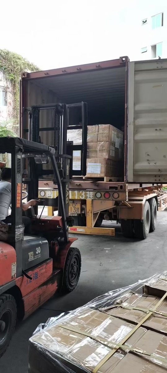 Kapoklog_Logist's tweet photo. ，电子烟空运 #Freightforwarder #DoortoDoor #Amazon #Export#AirFreight #Jordanshipping #ChinashippingtoJordan# Jordanairfreight shipping #Jordantrading#Jordan#Aqabashipping https://t.co/2ku6F9b97k