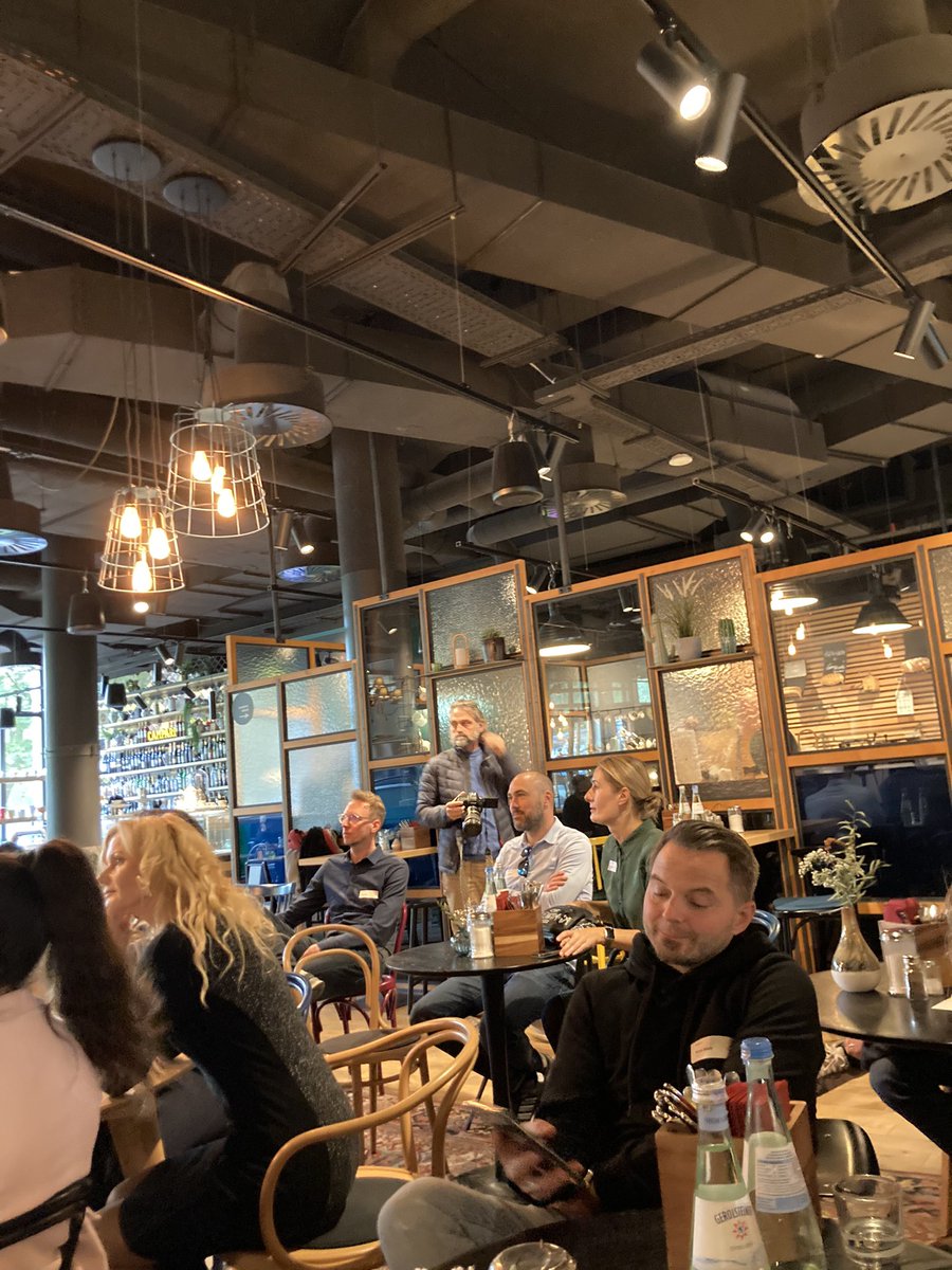 Volle Hütte beim Meet&amp;Greet Lunch von <a href="/GWAnews/">GWA News</a>… wir freuen uns riesig über den Austausch mit allen anwesenden Agenturen (u.a. <a href="/Zeichenmangel/">ressourcenmangel</a>, <a href="/piocomde/">PIO</a>, <a href="/brehbein/">Benedict Rehbein</a>, <a href="/WE_DO_com/">WE DO communication</a>…) #wirdsuper im Vienna House in der schönen <a href="/StadtLeipzig/">Stadt Leipzig</a>!