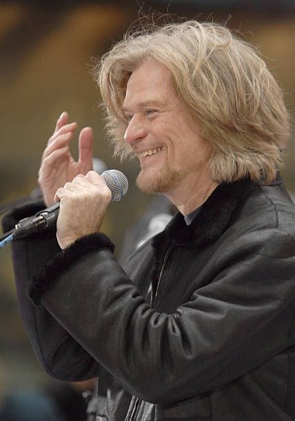 Happy Birthday, Daryl Hall  Kiss On My List by Daryl Hall & John Oates 