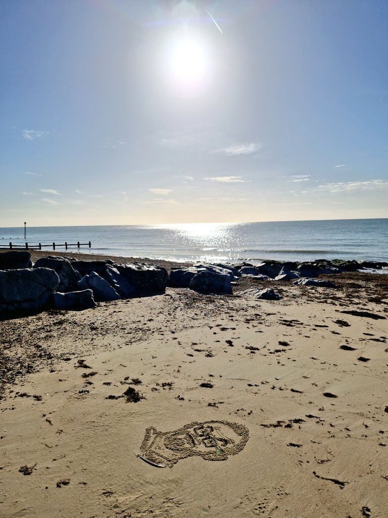 DigiDaughter's tweet image. @taskmaster #TheTaskmaster @GregDavies #AlexHorne
💛 #Covid2022 #Lockdown2021 #morale #VitaminSea 🌊🌊🌊 #DuneToons #Lockdown2020 #comics #cartoons ✍️ #SandBanksy #shorelinesally Character No.1729