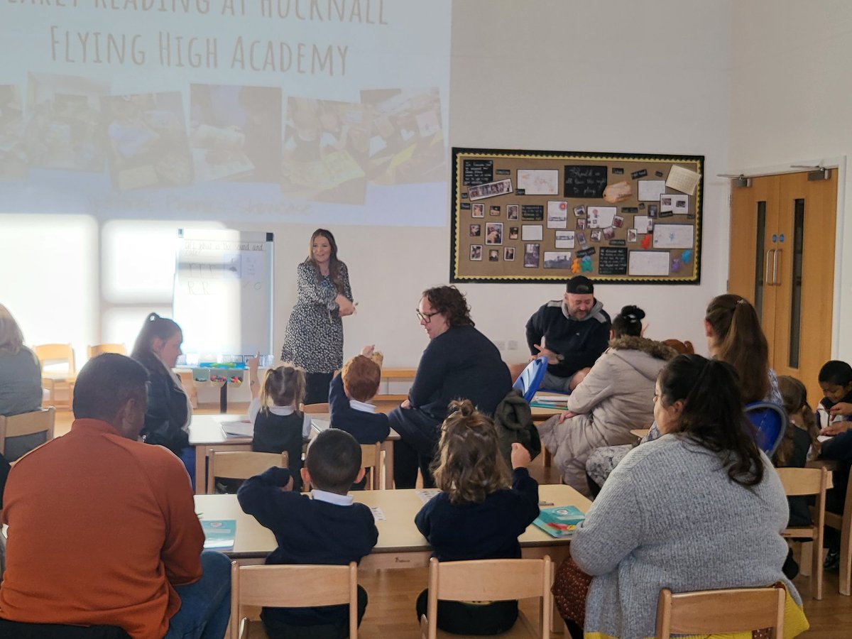 HFHAMissHitchen's tweet photo. We had such a lovely morning watching @HFHAMissKenny teach Phonics this morning! I cannot wait to do it again this afternoon... we also loved the feedback from the parents... which we are definitely going to use to improve our practise🤩 @HubFlying https://t.co/mRzjQCA0A4