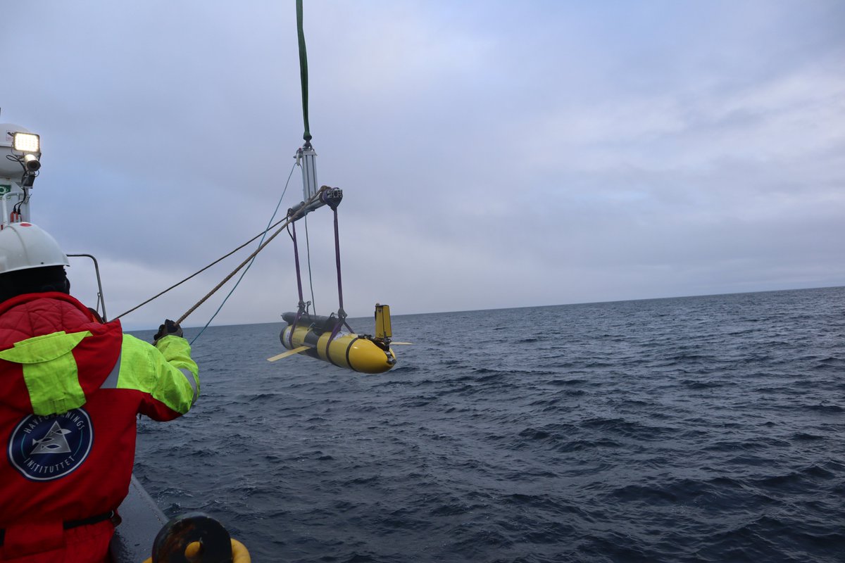 Oceanographic measurements going on in Barents Sea’s Polar front zone, where warm and cold watermasses meet. The cruise with RV Kristine Bonnevie is part of the Nansen Legacy project. Photo: Zoé Koenig