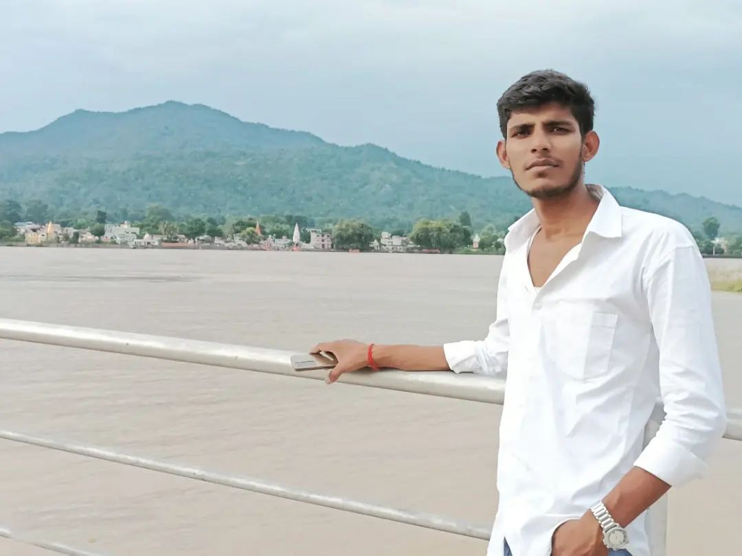 withvishalsingh's tweet photo. हालत कैसी भी हो, हौंसला हमेशा बुलंद रखिये ❣️ https://t.co/ZnOwR3Fb1R