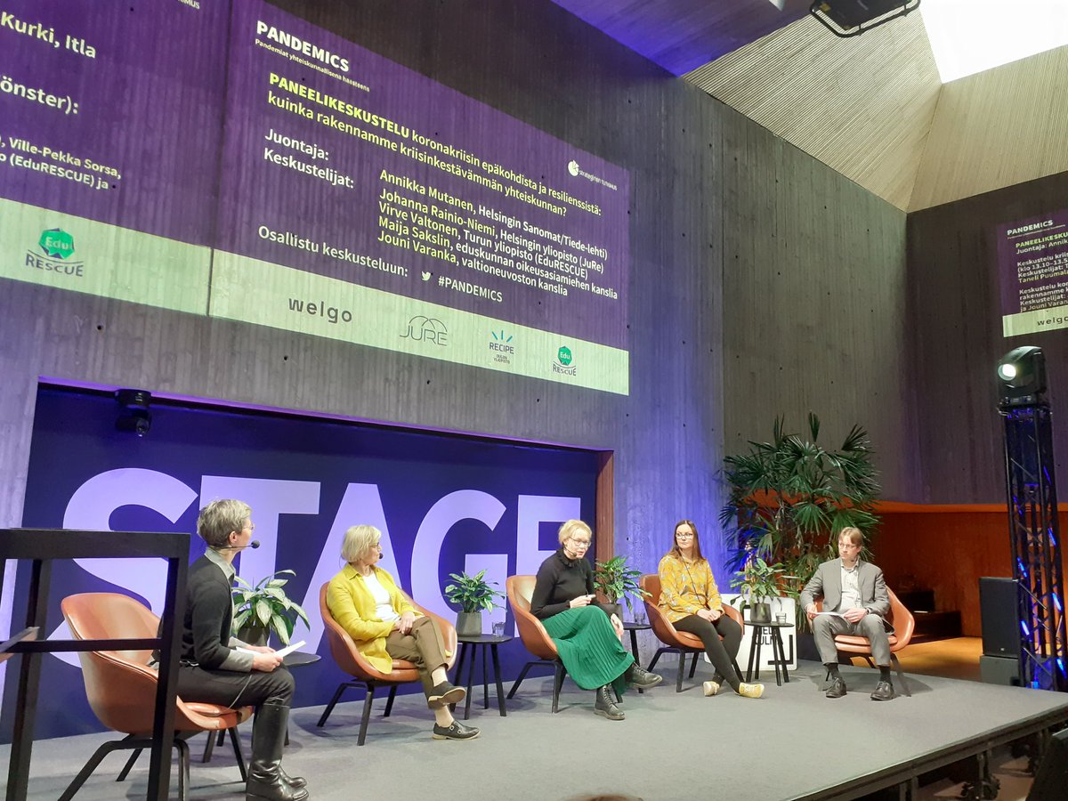 Juuri nyt #PANDEMICS-keskustelutilaisuuden paneelissa EduRESCUE-tutkija <a href="/VirveValtonen/">Virve Valtonen</a> seuranaan <a href="/RainioNiemi/">Johanna Rainio-Niemi</a>, Maija Sakslin ja Jouni Varanka. Juontajana <a href="/AMutanen/">Annikka Mutanen</a>.

Seuraa etänä: tiedekulmamedia.helsinki.fi/fi/web/tiedeku…

#lapsenoikeudet #resilienssi <a href="/Akatemia_STN/">Strateginen tutkimus</a>