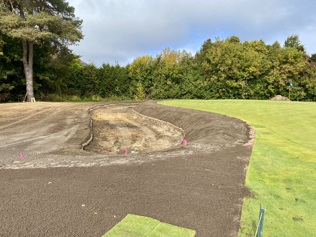 RobertMackay75's tweet photo. Hole 1 @RivermeadGolf. The last hole being worked on and 8th renovated hole this season. 3 holes will remain next year. Grassing starts this week. Really cool bunker work @jeff_mingay @jamieknorr86. Big change from a plain opening hole!  One bunker to build on left in drive zone. https://t.co/SkZnN7p5mq
