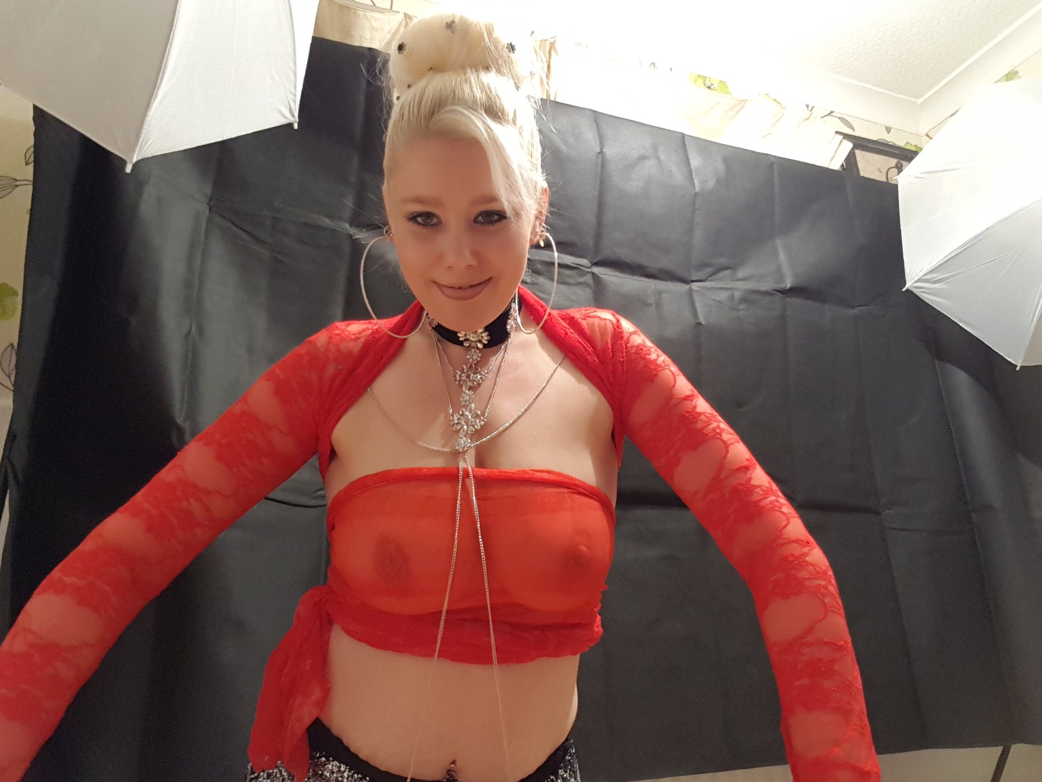 2 pic. #tittytuesday @cmp_4u @timisback2021 @babes_britains @hotmodelsOMG @camangelspromo @Whitelover69 @I_AM_A_LEX @Tees_Babes @jjshottiepromo @MrHPromos @amjets28 #milf #gilf #blonde #adultwork #naturals 😈😈💦💦😈😈💋💕 https://t.co/IxZCQiHwav