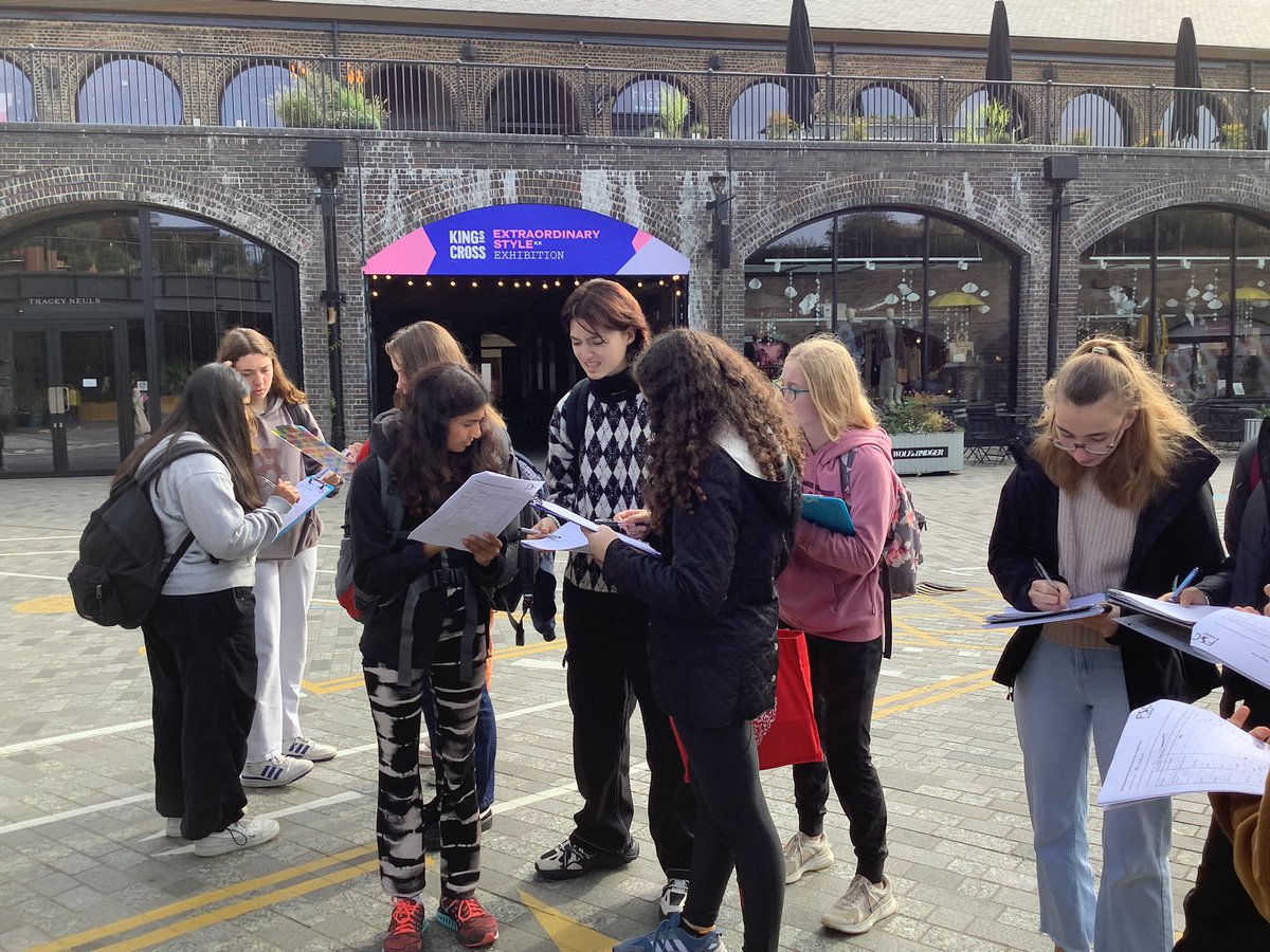 LEHgeog's tweet photo. The @LEHSchool @Edexcel_Geog U5 geographers had a great day out investigating urban change at King’s Cross last week. 🌍🏙 #lehschool #lehgeog #gcsegeog #fieldwork https://t.co/s3JmpeWCZy