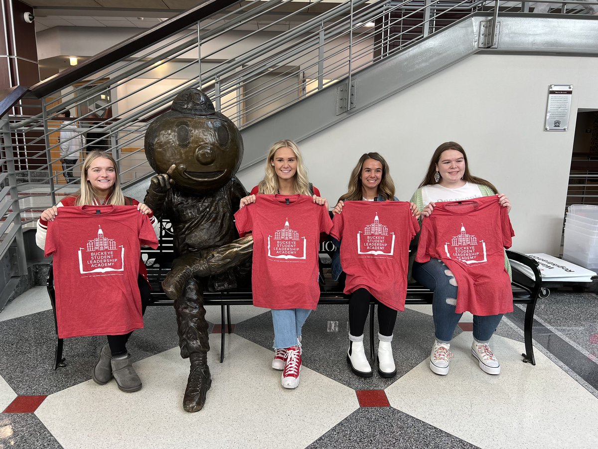 MillersAP's tweet photo. What an awesome crew! These young ladies from JHS attended Ohio State’s Buckeye Preview Day! We may just have a few new Buckeyes!!! @jcs_supt @tylerswack https://t.co/fInoITZKdr