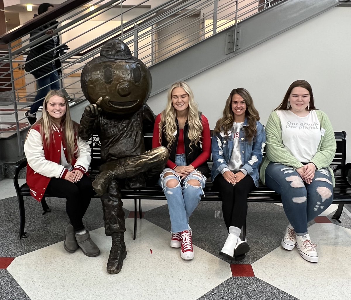 MillersAP's tweet photo. What an awesome crew! These young ladies from JHS attended Ohio State’s Buckeye Preview Day! We may just have a few new Buckeyes!!! @jcs_supt @tylerswack https://t.co/fInoITZKdr