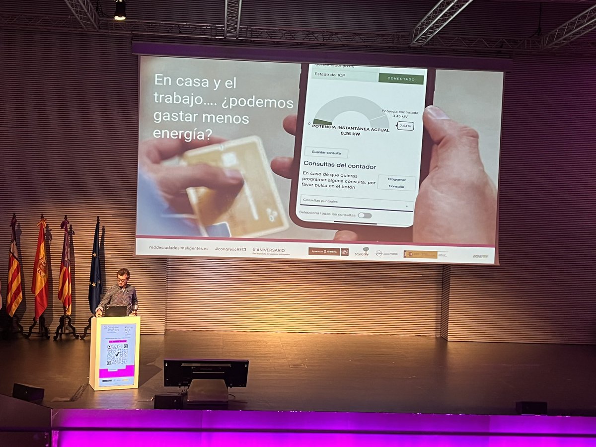 RedRECI's tweet photo. David Comas, CEO @NexusGeographic; Mercedes Morales, Cap Departament de Sistemas d’informacio i Innovació en el @ViladecansTweet y Joan de la Paz, Responsable Servicio de Sistemas y TIC del Ayuntamiento del Prat de Llobregat la plataforma #RECITTY
#congresoRECI https://t.co/lOkux9CZ0d