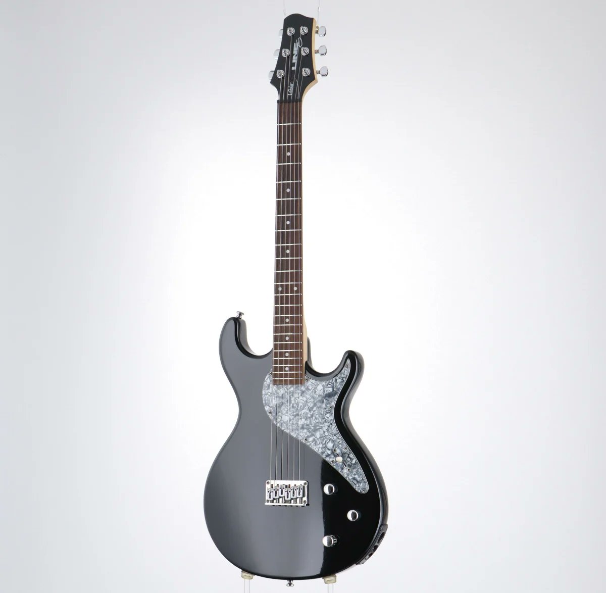 1484_shinjuku's tweet photo. 【1階中古エレキNEWS】
#Line6 #Variax 500が中古入荷!!
本体のノブやセレクターの組み合わせでさまざまなモデルのギターサウンドを出すことが可能な多機能エレキギターです。
ブリッジに搭載されたピエゾピックアップでサウンドを拾い、多彩なサウンドへ変化させます!!
https://t.co/ZmKovu8UMf https://t.co/mrHUkxlYDw