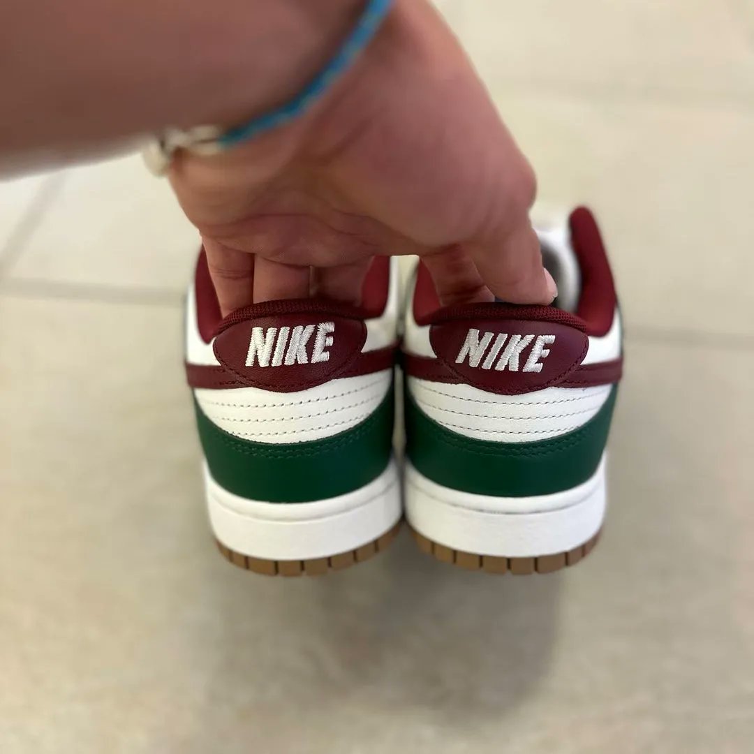 tenislinks's tweet photo. 📸 O novo Nike Dunk Low apelidado de "Gucci" chega no Brasil em breve. Te avisaremos. https://t.co/Zf3IaS3Gc2