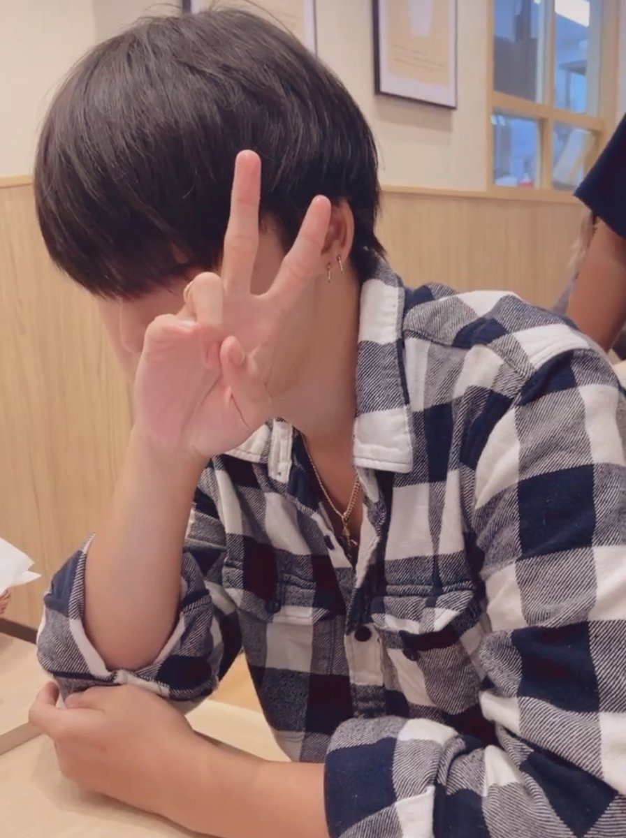 Hanlee2906's tweet photo. 𝙳𝚘𝚗'𝚝 𝚌𝚊𝚛𝚎 𝚊𝚋𝚘𝚞𝚝 𝚝𝚑𝚎 𝚝𝚑𝚒𝚗𝚐𝚜 𝚝𝚑𝚎𝚢 𝚜𝚊𝚢 𝚊𝚋𝚘𝚞𝚝 𝚢𝚘𝚞, 𝚖𝚢 𝚍𝚎𝚊𝚛. 𝚃𝚑𝚎𝚢 𝚎𝚗𝚟𝚢 𝚢𝚘𝚞𝚛 𝚜𝚝𝚛𝚎𝚗𝚐𝚝𝚑, 𝚊𝚗𝚍 𝚝𝚑𝚎𝚢 𝚑𝚊𝚝𝚎 𝚝𝚑𝚎 𝚠𝚊𝚢 𝚑𝚘𝚠 𝚢𝚘𝚞 𝚐𝚛𝚘𝚠 𝚛𝚘𝚜𝚎𝚜 𝚘𝚞𝚝 𝚘𝚏 𝚢𝚘𝚞𝚛 𝚠𝚘𝚞𝚗𝚍𝚜🥀
#gameplayrb #gamepawsrb https://t.co/62bbpJwu3d
