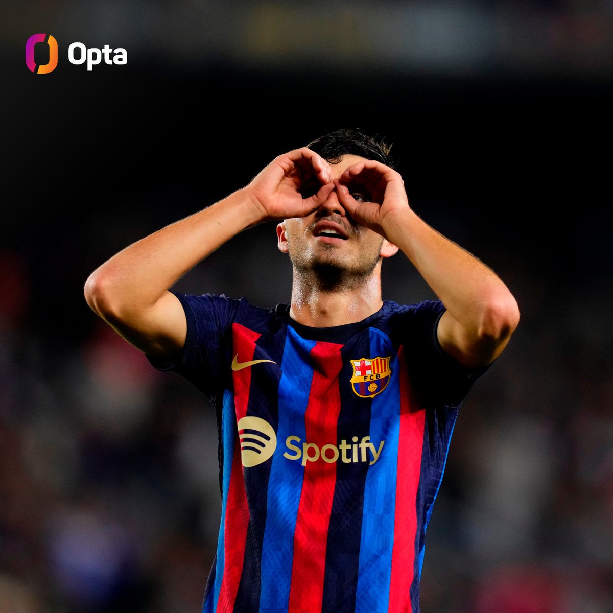 OptaJoe's tweet photo. 5 - Opta measure secondary assists (the pass before the assist). Across Europe's big five leagues this season, Pedri leads all players with five secondary assists.

5 - Pedri
4 - Lionel Messi
4 - Kevin De Bruyne
4 - Pierre-Emile Højbjerg
4 - Léo Leroy
4 - Enzo Le Fée

Vision. https://t.co/yPxC94CvWF