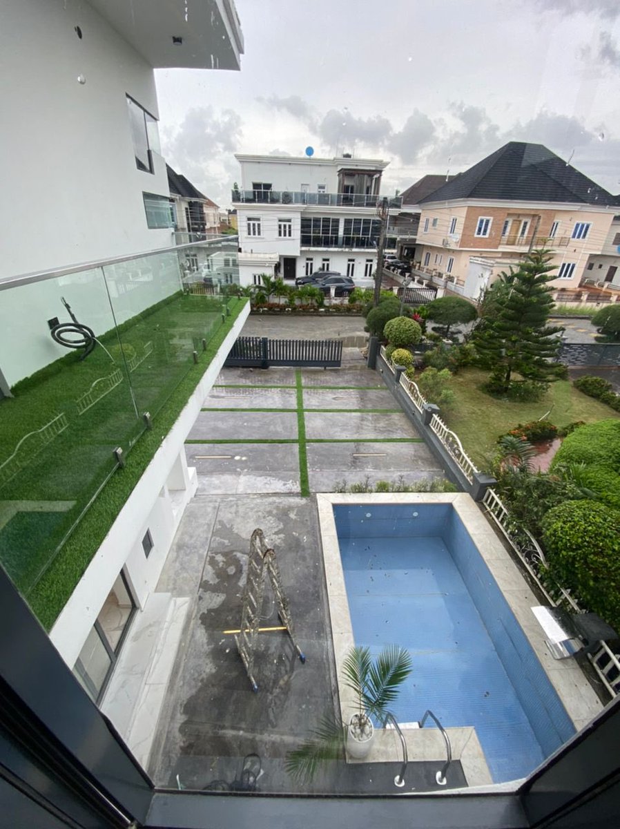 safareerealty's tweet photo. As seen in Osapa London going for #350,000,000
CEO Obi • James Brown • Knack • Tompolo • #AtikuInUyo • #PeterObi4President2023 • Access • Omojuwa https://t.co/FQzLQM2gHN