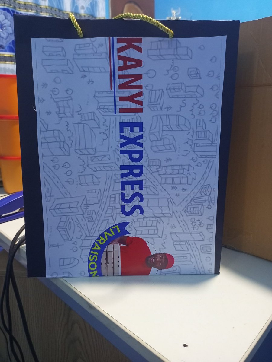 KanyiExpress's tweet photo. livraison. Froid, chaud, rond, plat, chaque colis est traité avec délicatesse avec 1e finition exemplaire.

Confier une course à KANYI Express c'est se mettre à l'abri de toutes péripéties.

Pour toute commande de course ou désire de travailler avec nous, cliquez sur ce lien:⤵ https://t.co/rFJNS5BOPL