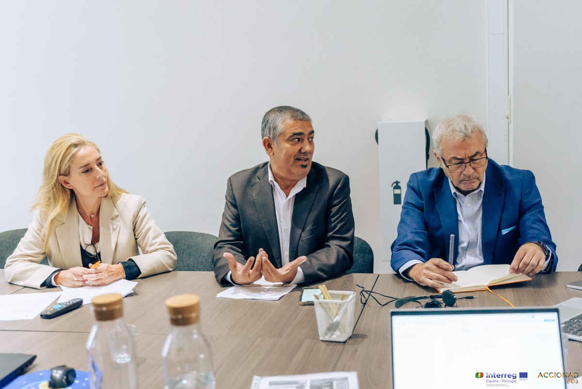 AccionadOds's tweet photo. Hoy en nuestra Conferencia sobre las Acciones para alcanzar los #ObjetivosdeDesarrolloSostenible: un enfoque territorial. Lecciones de la cooperación transfronteriza entre #España y 
#Portugal.

Ha sido un placer compartir experiencias. Os iremos pasando conclusiones y vídeo. https://t.co/wjguZ0wwhP