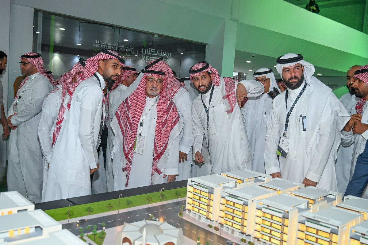 sabqorg's tweet photo. داركو العقارية تُحقق جائزة أفضل مطور عقاري في المنطقة الغربية.

 https://t.co/tFVJhjcizP https://t.co/OOYZNL6jCv