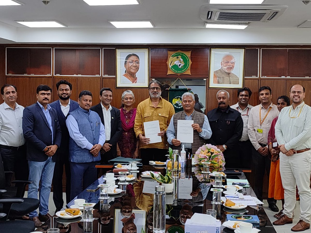 MoU signed between NTCA and AID FOR MANKIND, New Delhi on Cooperation in providing Basic life support training and Healthcare to the Frontline Forest Staff of the Tiger Reserves in India #Conservation#Forests and Tiger @moefcc @aidformankind