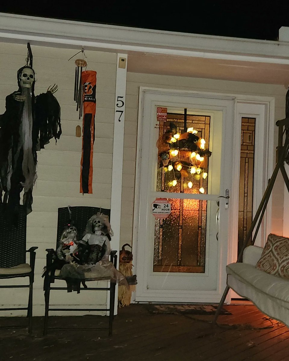 Diana Miller (@dianashipmill) on Twitter photo 