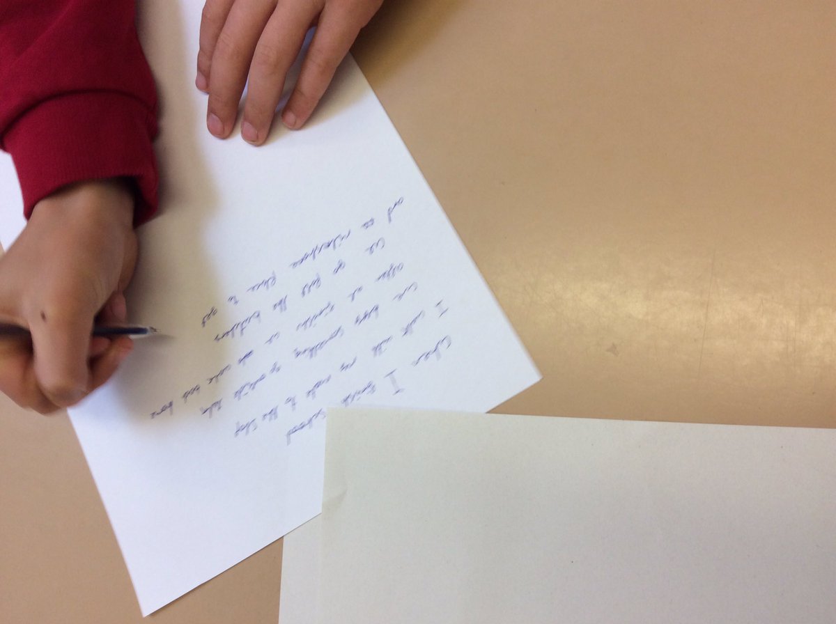 abbeygatesuk's tweet image. Last Tuesday, Years 6 and 3 took part in a poetry and an art/geography workshop which was delivered by Newstead Abbey and focused on ‘Mapping the Local Area’. The children showed excellent cooperations and creativity within these two sessions.