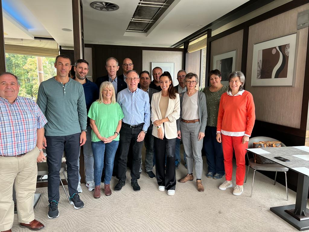 <a href="/EuroAthletics/">European Athletics</a> events and comp comm meeting in sofia.great excha nge of opinions and plans for coming seasons. The sport in europe is on good track. And with the right photo.